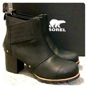Sorel Addington Chelsea 9.5 waterproof booties
